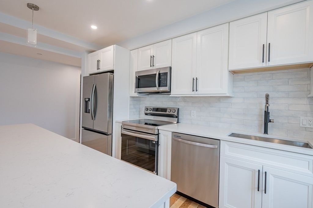199 South Ave 4, Whitman, MA 02382