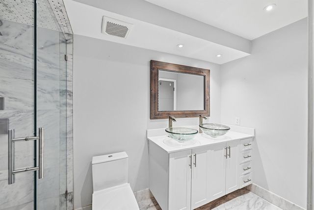 2110 NE 42nd Street 2b, Lighthouse Point, FL 33064