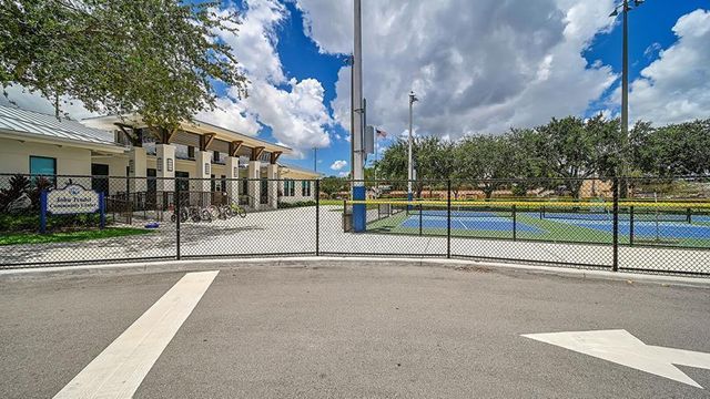 2110 NE 42nd Street 2b, Lighthouse Point, FL 33064