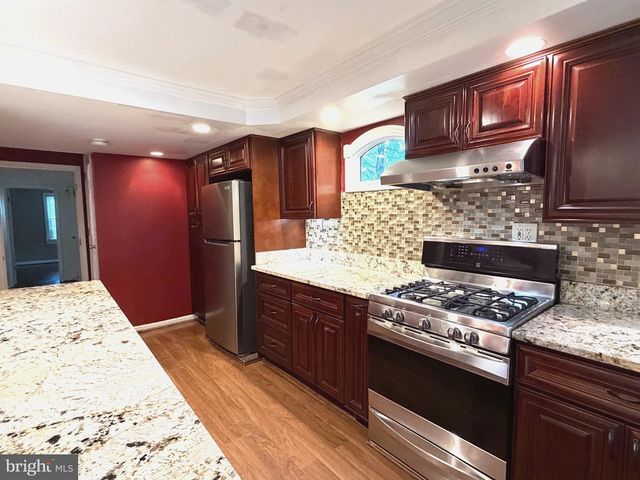 2334 GREAT FALLS ST, Falls Church, VA 22046