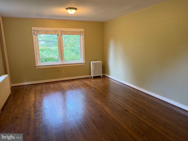 2334 GREAT FALLS ST, Falls Church, VA 22046
