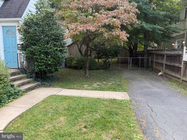 2334 GREAT FALLS ST, Falls Church, VA 22046