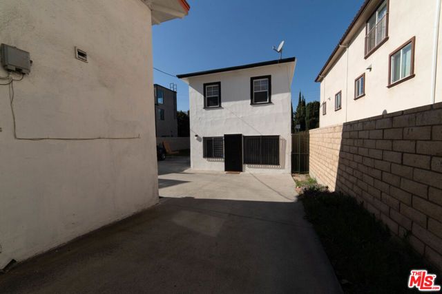 523 S Wilton Place, Los Angeles, CA 90020
