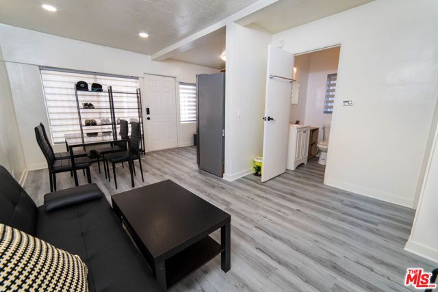 523 S Wilton Place, Los Angeles, CA 90020