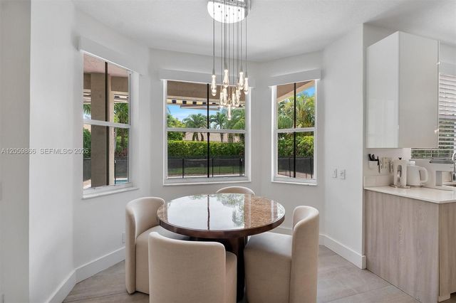 4389 Laurel Ridge Cir, Weston, FL 33331