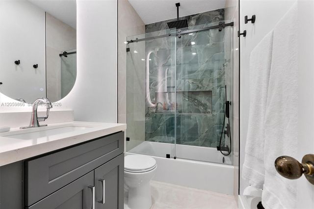 4389 Laurel Ridge Cir, Weston, FL 33331