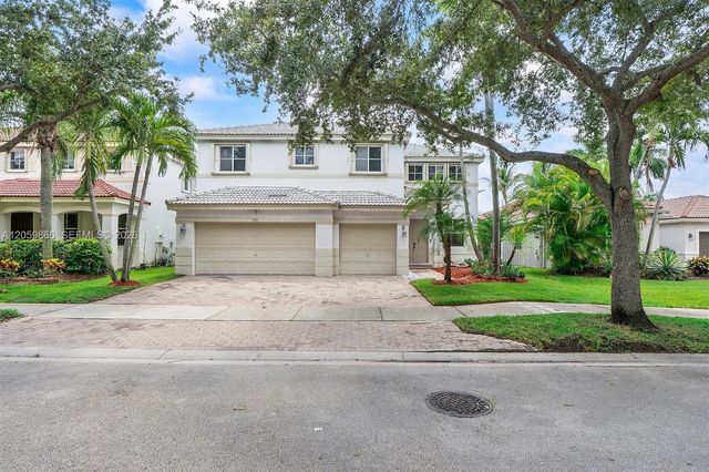 4389 Laurel Ridge Cir, Weston, FL 33331