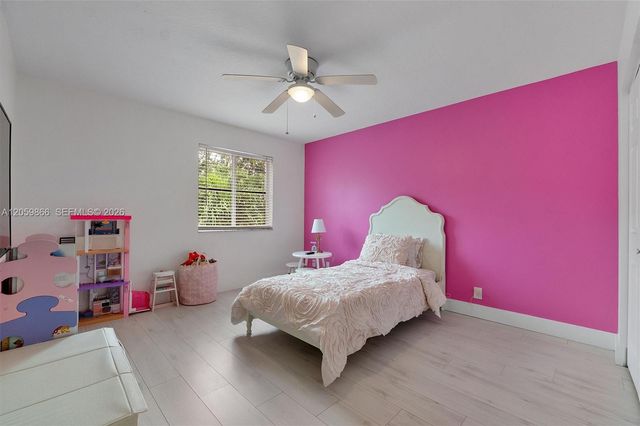 4389 Laurel Ridge Cir, Weston, FL 33331
