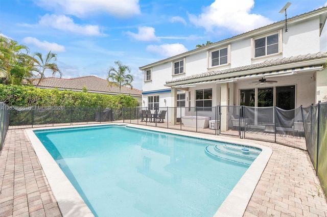 4389 Laurel Ridge Cir, Weston, FL 33331