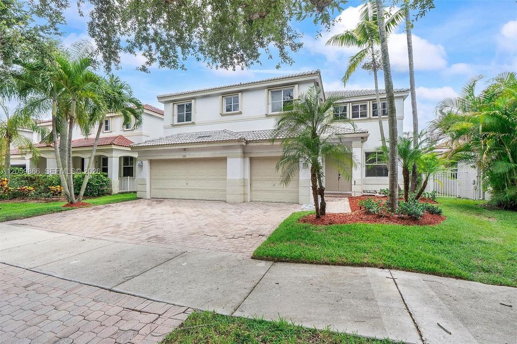 4389 Laurel Ridge Cir, Weston, FL 33331