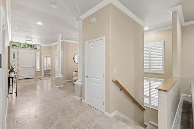 1610 Arden Bluffs Ln, Carmichael, CA 95608