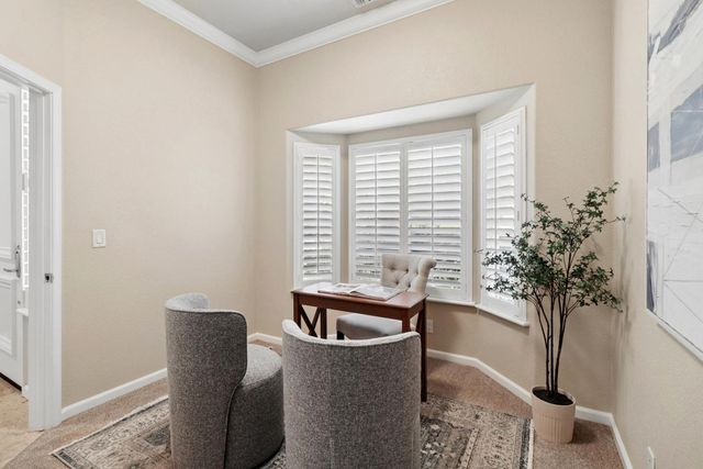 1610 Arden Bluffs Ln, Carmichael, CA 95608