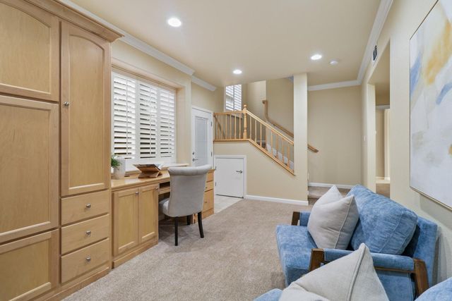 1610 Arden Bluffs Ln, Carmichael, CA 95608