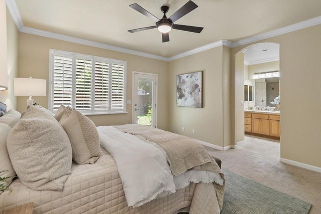 1610 Arden Bluffs Ln, Carmichael, CA 95608