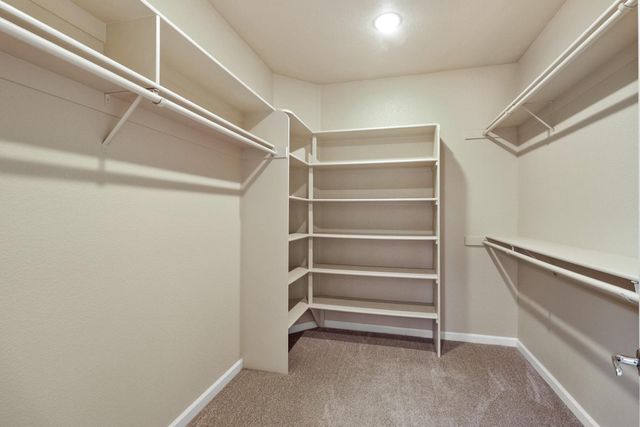 1610 Arden Bluffs Ln, Carmichael, CA 95608