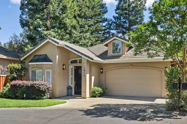 1610 Arden Bluffs Ln, Carmichael, CA 95608