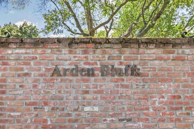 1610 Arden Bluffs Ln, Carmichael, CA 95608