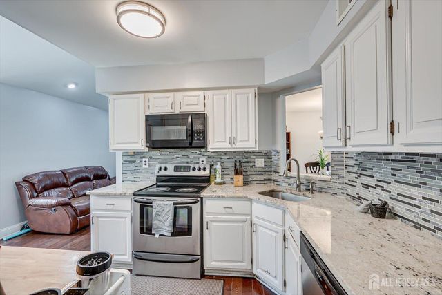93 Riverbend Drive, North Brunswick, NJ 08902