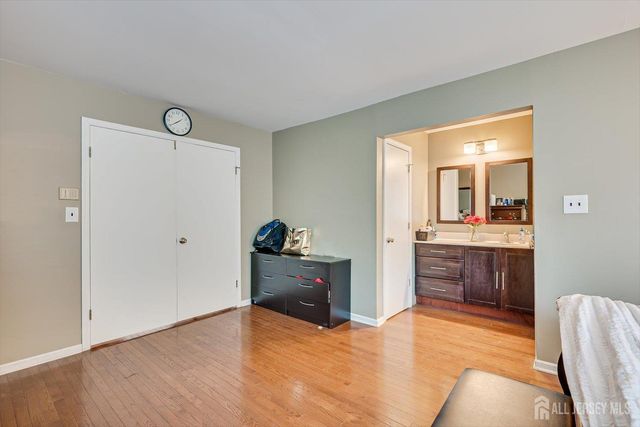 93 Riverbend Drive, North Brunswick, NJ 08902