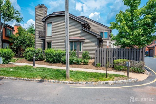 93 Riverbend Drive, North Brunswick, NJ 08902