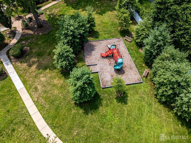 93 Riverbend Drive, North Brunswick, NJ 08902