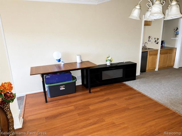 22914 Beaconsfield Avenue, Eastpointe, MI 48021