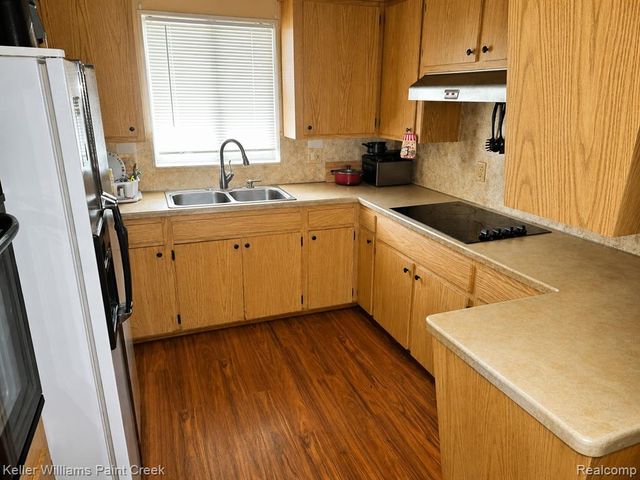 22914 Beaconsfield Avenue, Eastpointe, MI 48021