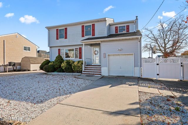 343 Maria Drive, Toms River, NJ 08753