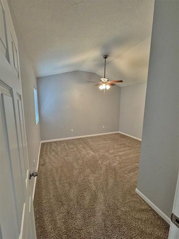 4627 SW Atom Ave, Lawton, OK 73505