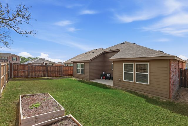 7109 Greenfield Drive, Denton, TX 76208