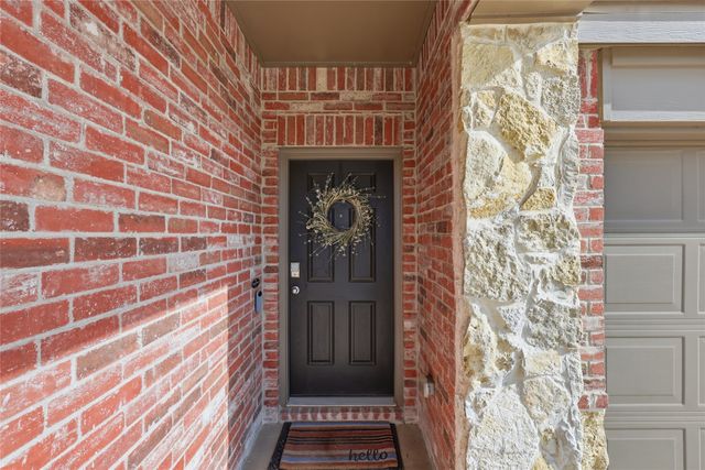 7109 Greenfield Drive, Denton, TX 76208