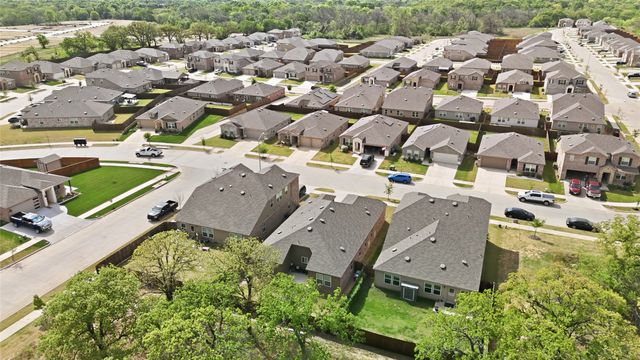 7109 Greenfield Drive, Denton, TX 76208