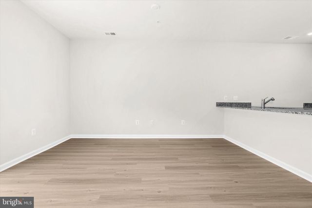 8131 BARTHOLOMEW CT, Baltimore, MD 21206