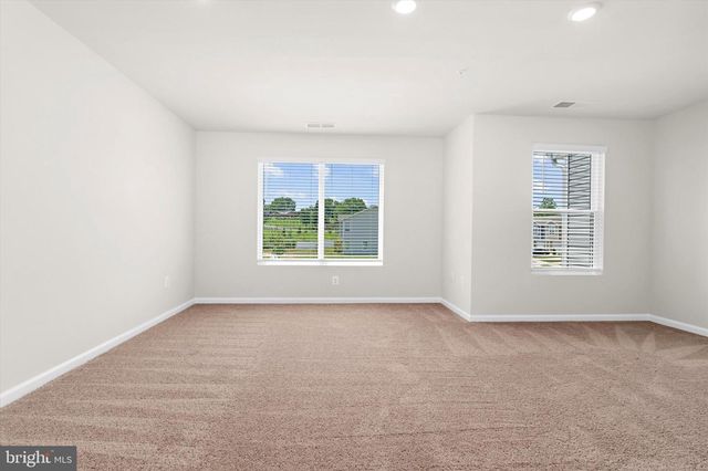 8131 BARTHOLOMEW CT, Baltimore, MD 21206