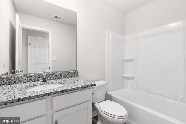 8131 BARTHOLOMEW CT, Baltimore, MD 21206