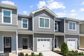 8131 BARTHOLOMEW CT, Baltimore, MD 21206