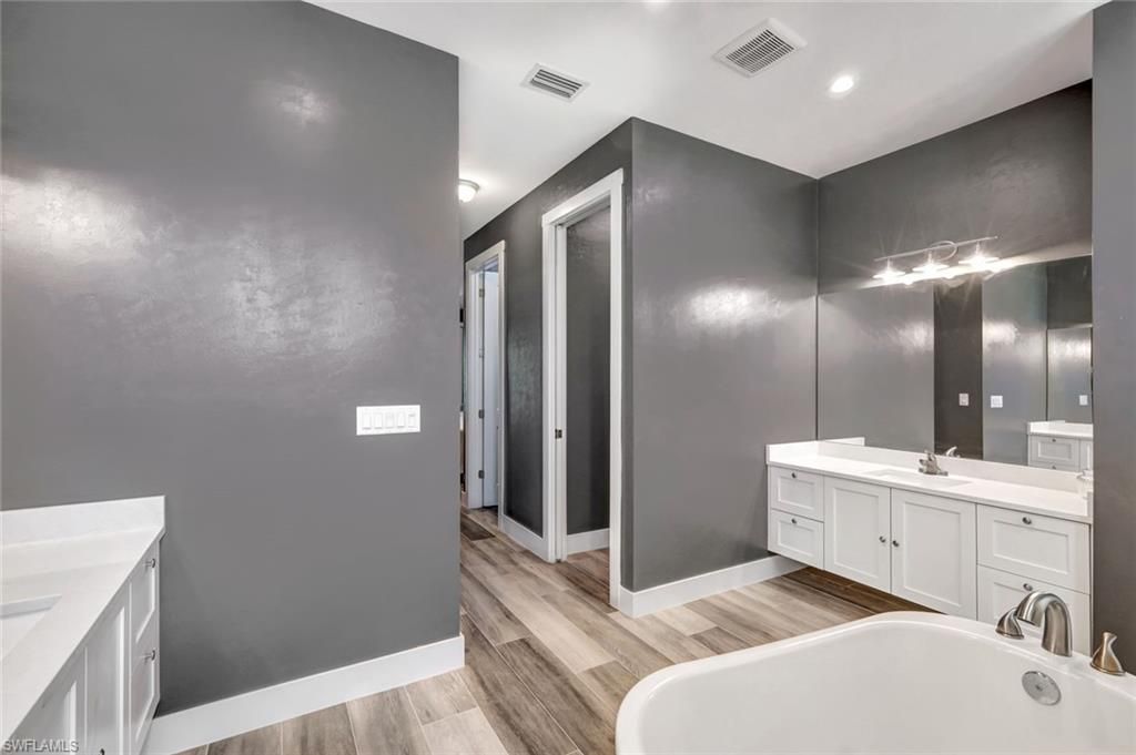 Image 18 of property listing at 2801 NW 15th ST, Cape Coral, FL 33993