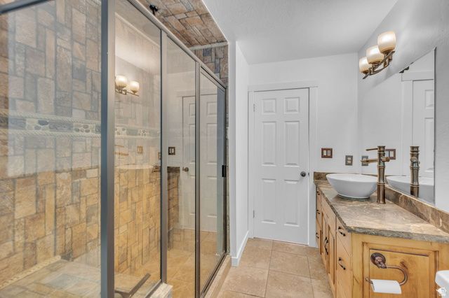 235 S CENTER ST, Santaquin, UT 84655