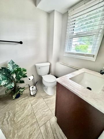 7 CEDAR MILL LN, Mt Holly, NJ 08060