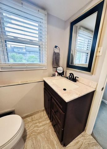7 CEDAR MILL LN, Mt Holly, NJ 08060