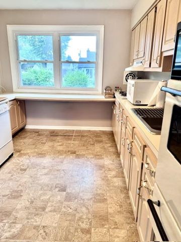 7 CEDAR MILL LN, Mt Holly, NJ 08060