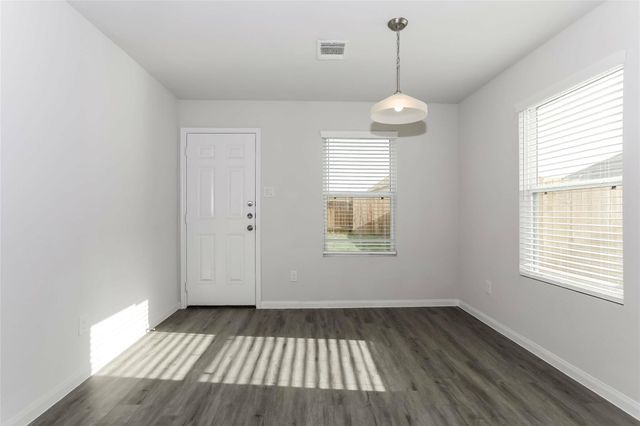 106 Blue Crane Street, Huntsville, TX 77320