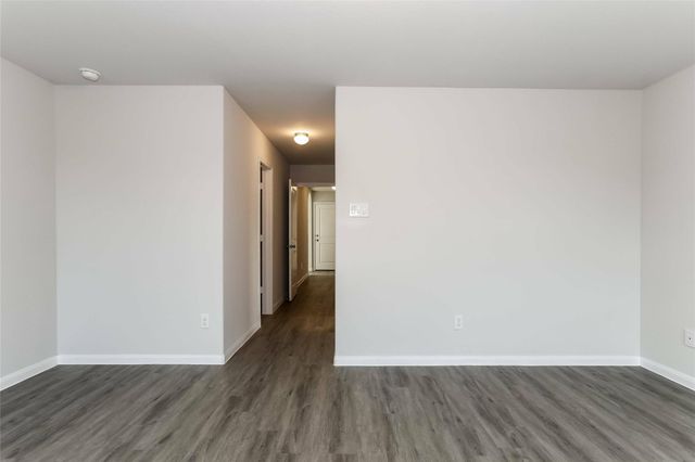 106 Blue Crane Street, Huntsville, TX 77320