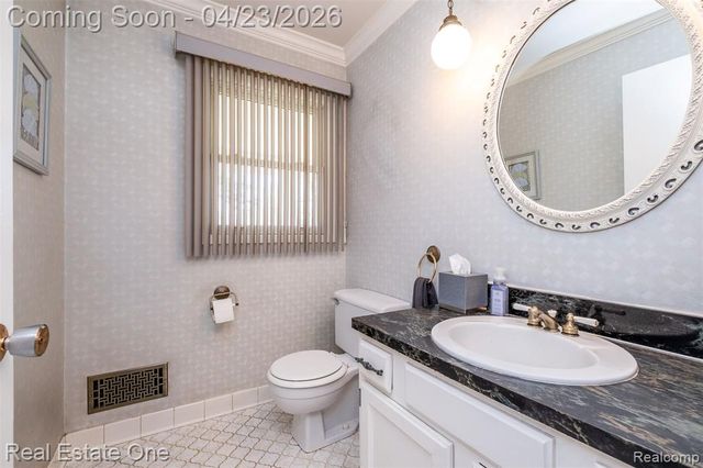10420 Cedar Point Drive, White Lake, MI 48386