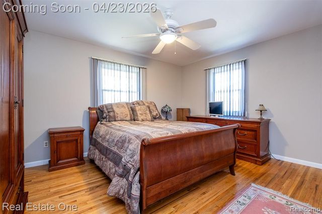 10420 Cedar Point Drive, White Lake, MI 48386
