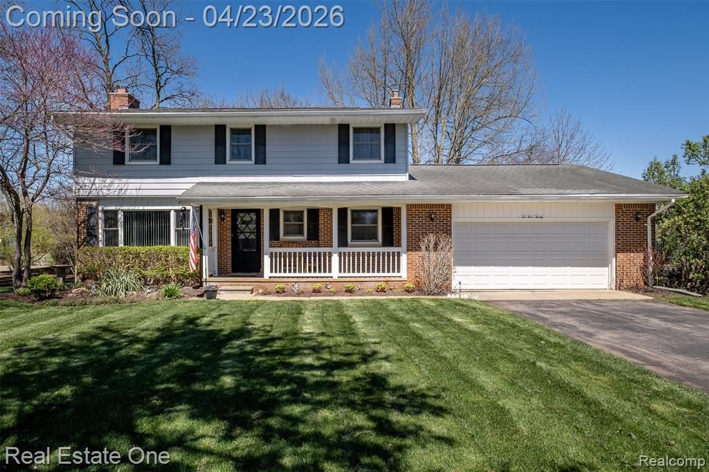 10420 Cedar Point Drive, White Lake, MI 48386
