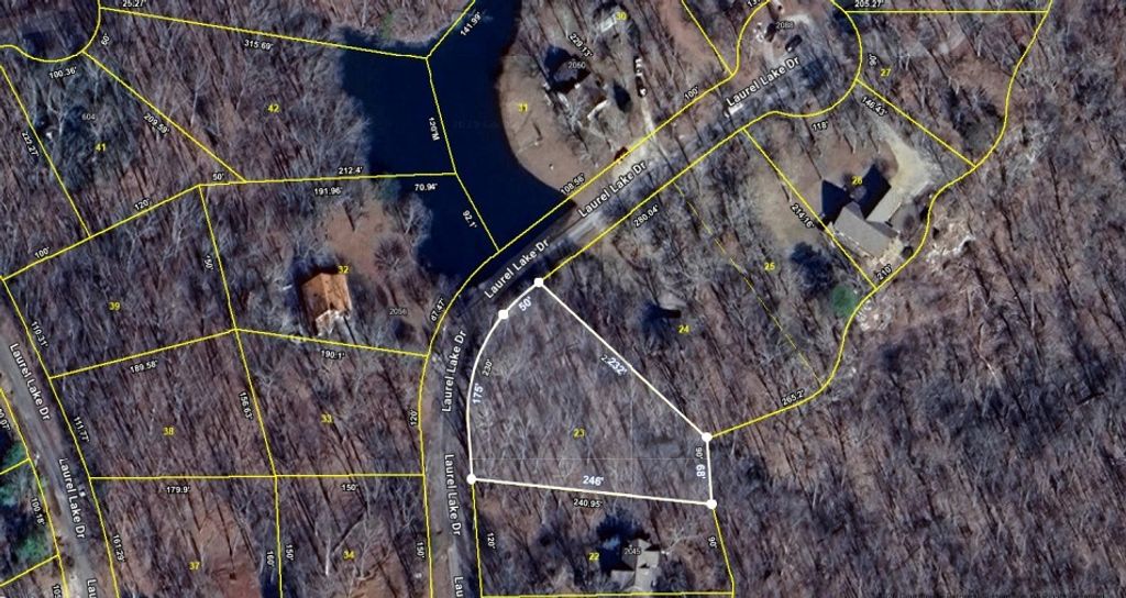 23 Laurel Lake Drive, Monteagle, TN 37356