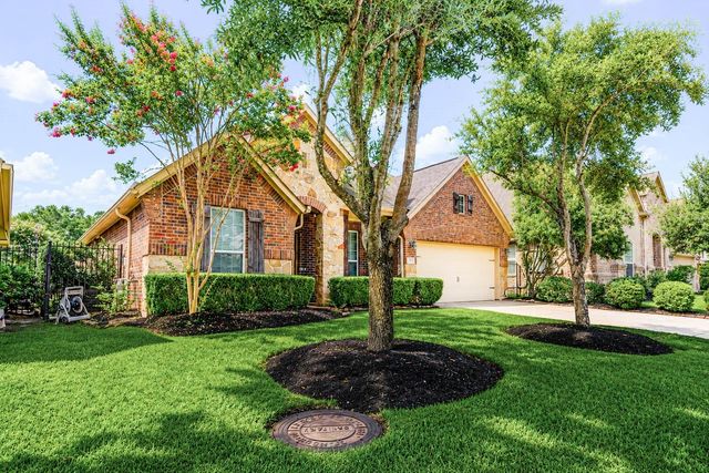 38 S Pinto Point Circle, The Woodlands, TX 77389