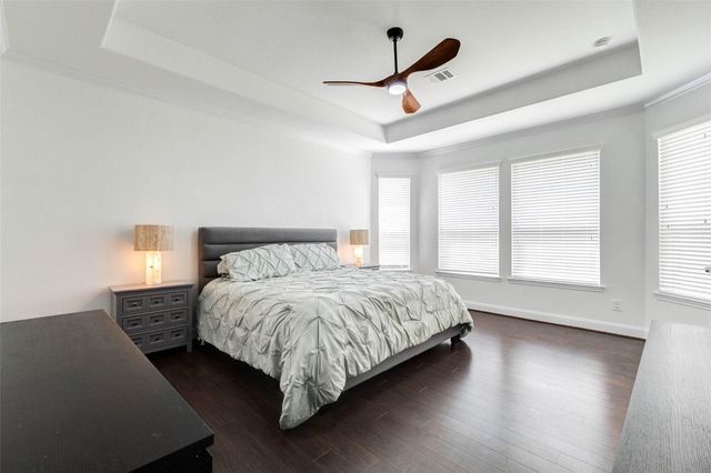 38 S Pinto Point Circle, The Woodlands, TX 77389