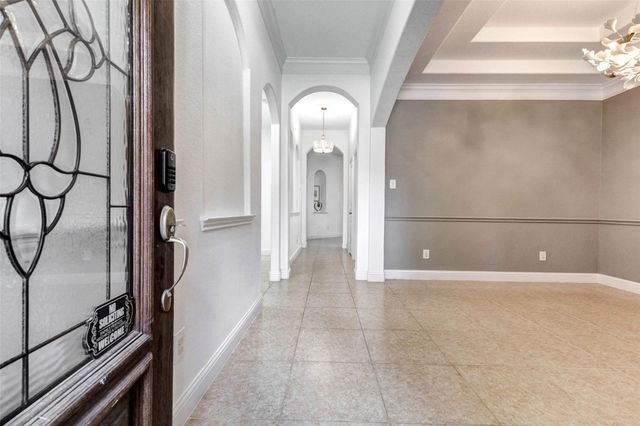 38 S Pinto Point Circle, The Woodlands, TX 77389